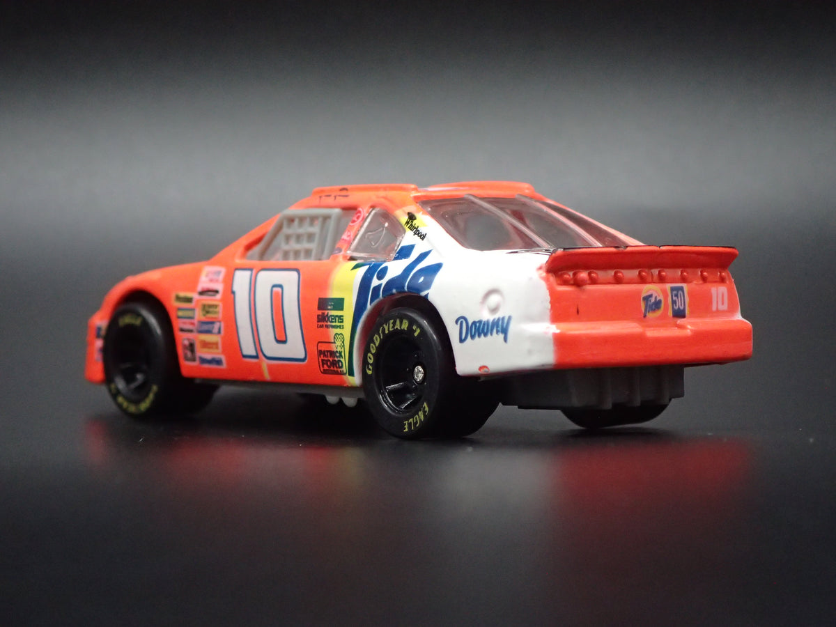 1996 96 FORD THUNDERBIRD 10 RICKY RUDD TIDE NASCAR 1:64 SCALE DIECAST MODEL CAR