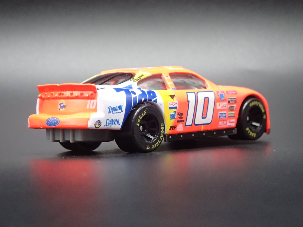 1998 98 FORD TAURUS 10 RICKY RUDD TIDE NASCAR 1/64 SCALE DIECAST MODEL CAR