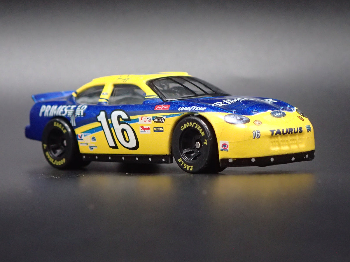1998 98 FORD TAURUS 16 TED MUSGRAVE PRIMESTAR NASCAR 1:64 SCALE DIECAST CAR
