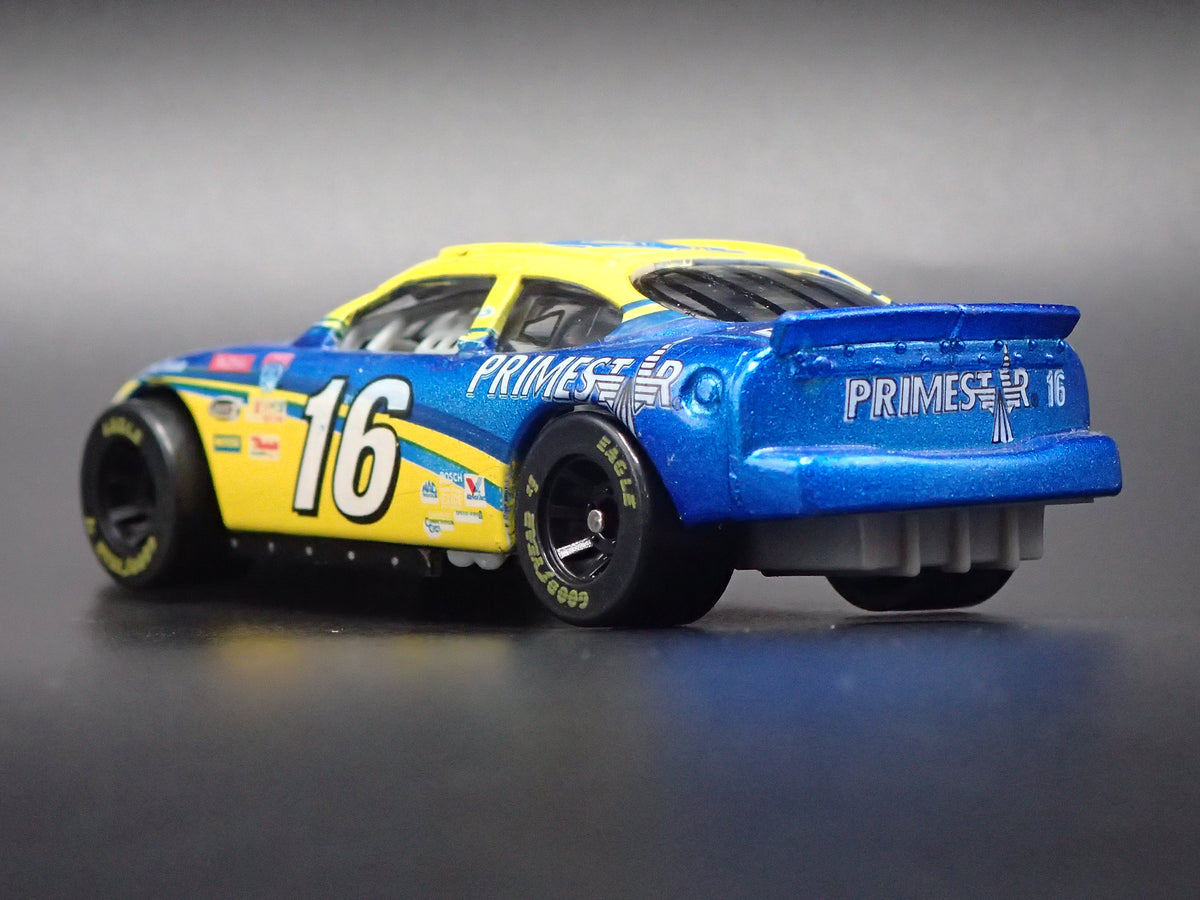 2000 00 FORD TAURUS 16 TED MUSGRAVE PRIMESTAR NASCAR 1:64 SCALE DIECAST CAR