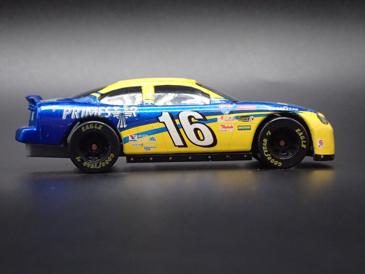 2000 00 FORD TAURUS 16 TED MUSGRAVE PRIMESTAR NASCAR 1:64 SCALE DIECAST CAR