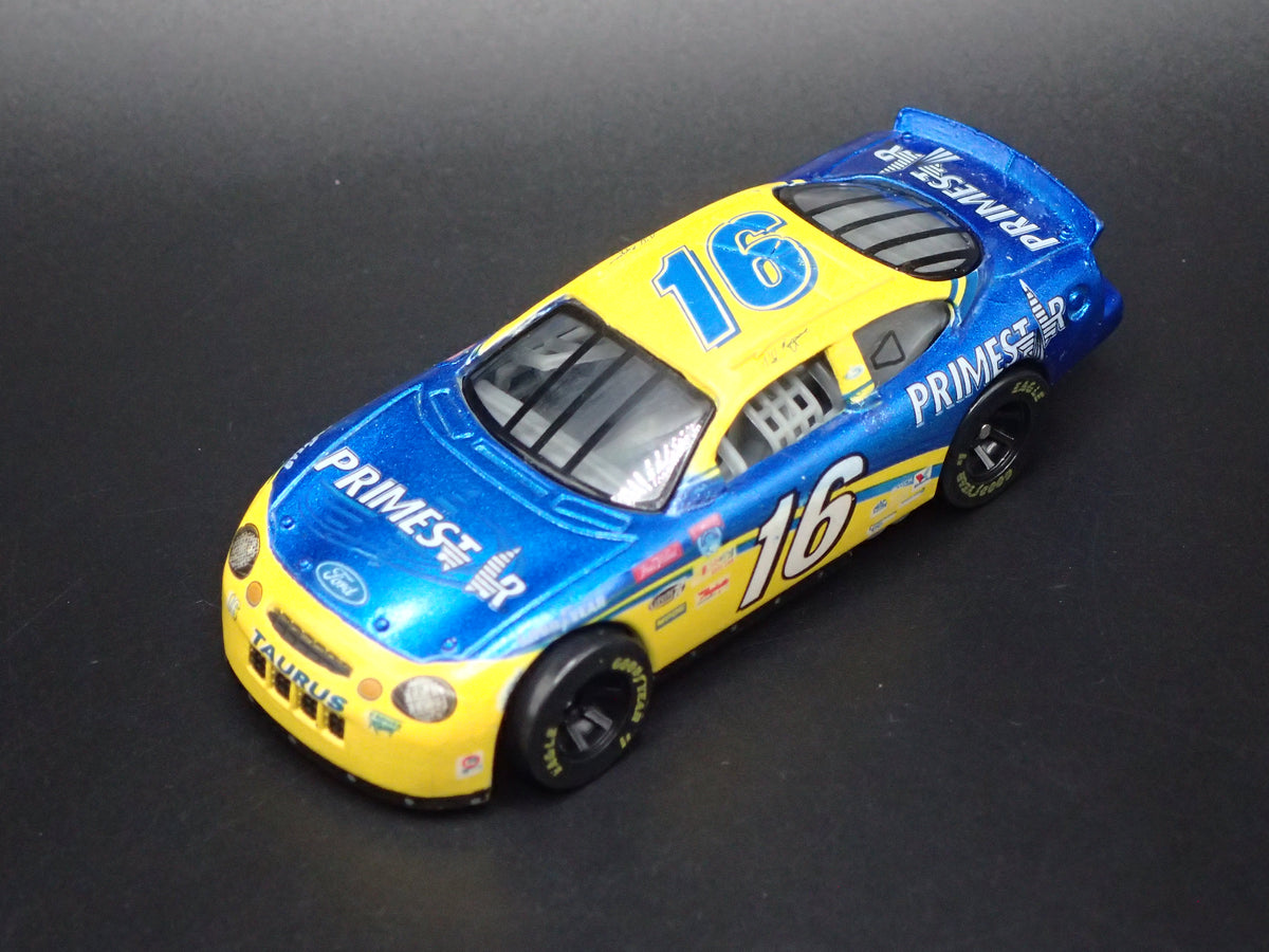 2000 00 FORD TAURUS 16 TED MUSGRAVE PRIMESTAR NASCAR 1:64 SCALE DIECAST CAR