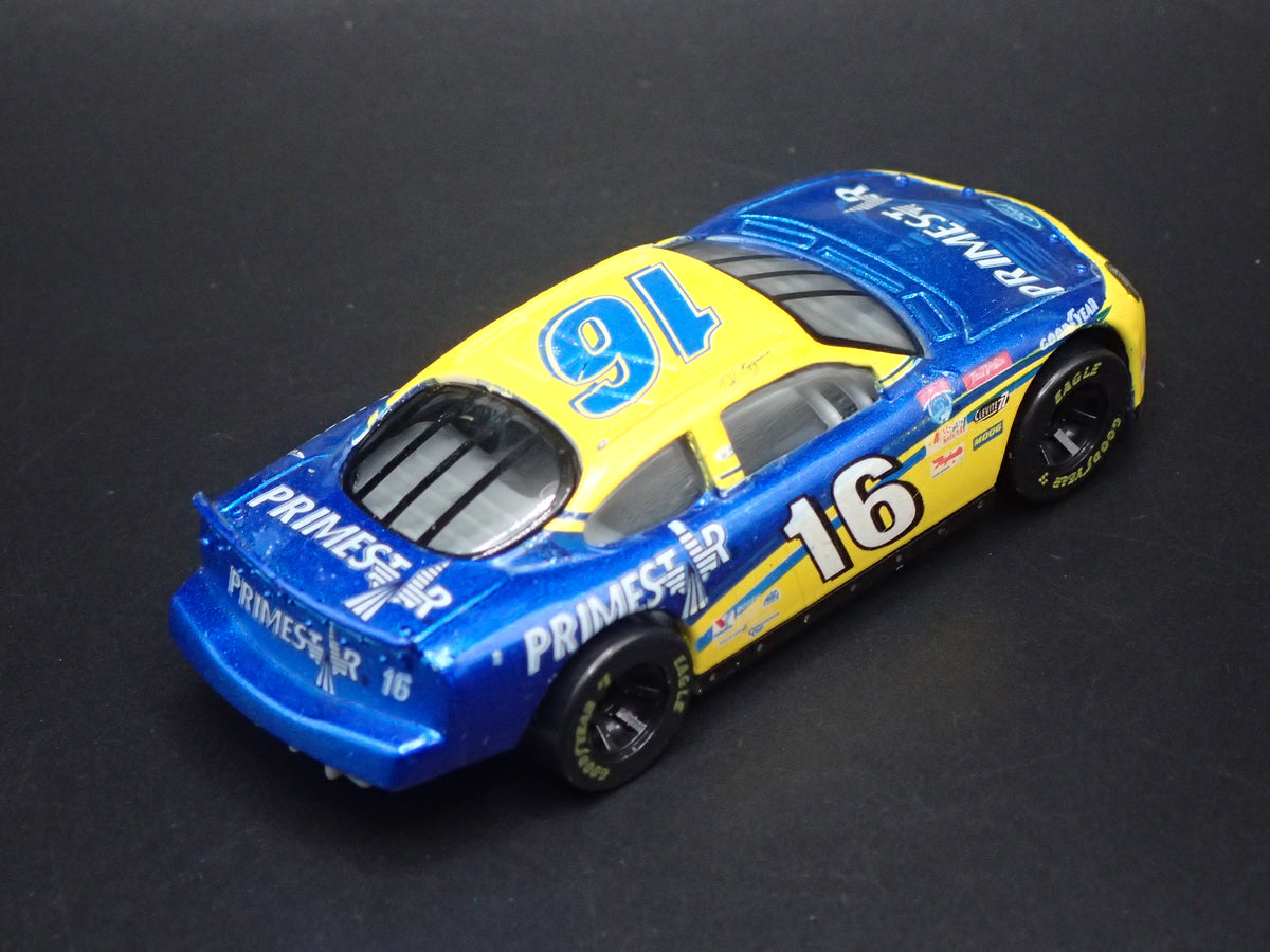 2000 00 FORD TAURUS 16 TED MUSGRAVE PRIMESTAR NASCAR 1:64 SCALE DIECAST CAR