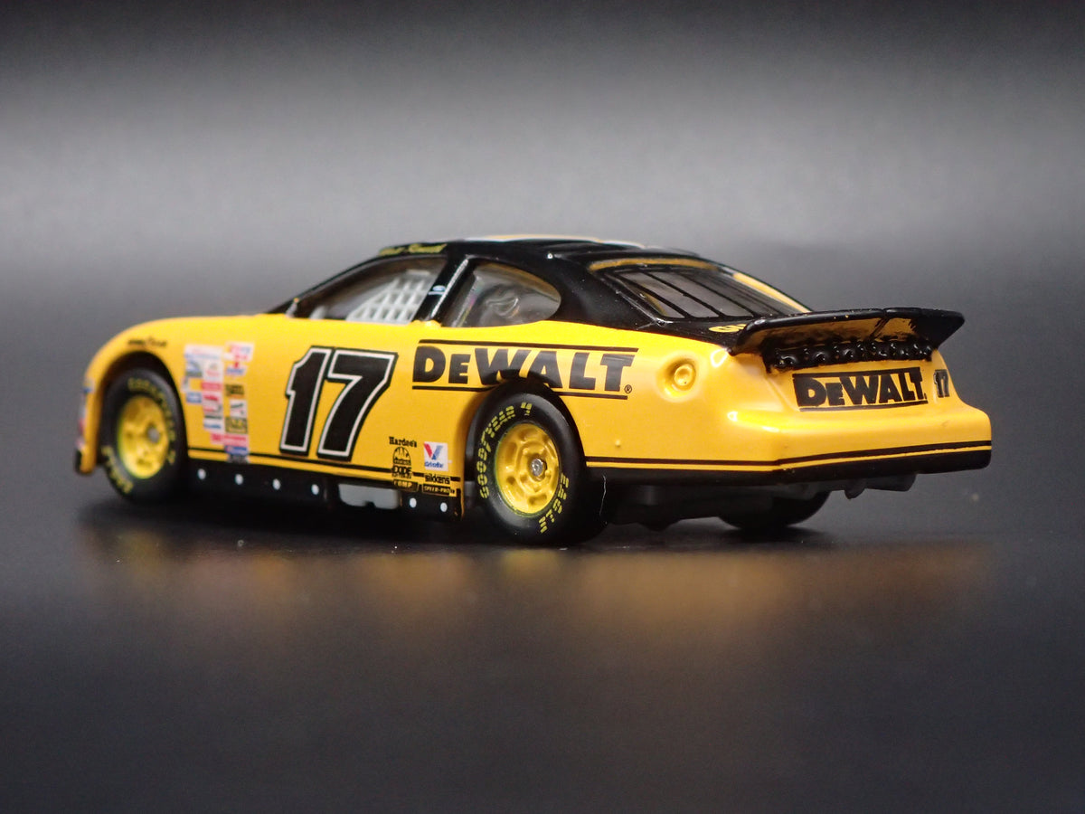2000 00 FORD TAURUS NASCAR 17 MATT KENSETH DEWALT 1/64 SCALE DIECAST MODEL CAR