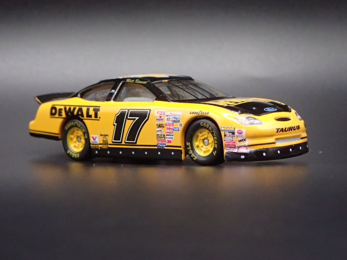 2000 00 FORD TAURUS NASCAR 17 MATT KENSETH DEWALT 1/64 SCALE DIECAST MODEL CAR