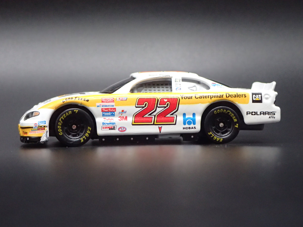 2000 00 PONTIAC GRAND PRIX 22 WARD BURTON CAT NASCAR 1:64 DIECAST MODEL CAR