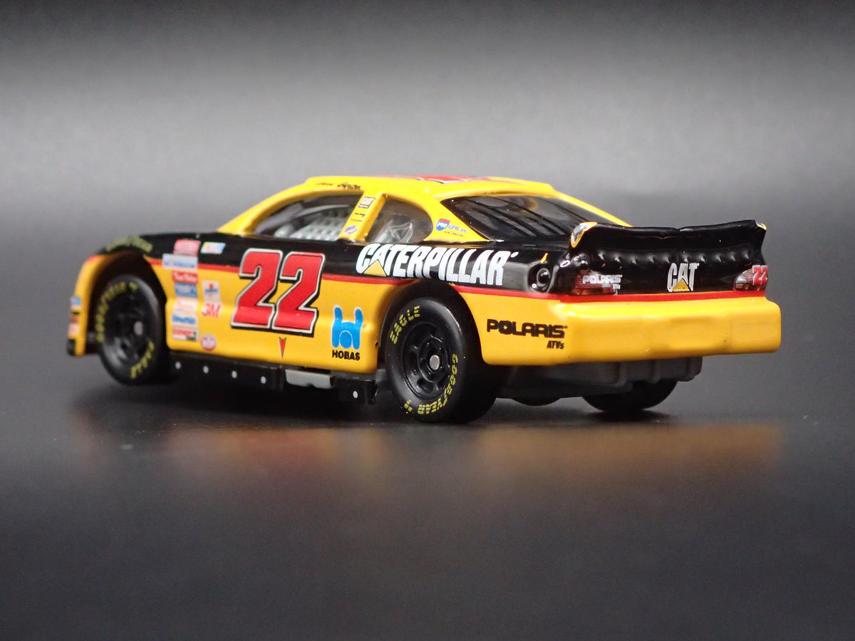 2000 00 PONTIAC GRAND PRIX 22 WARD BURTON CAT NASCAR 1:64 DIECAST MODEL CAR