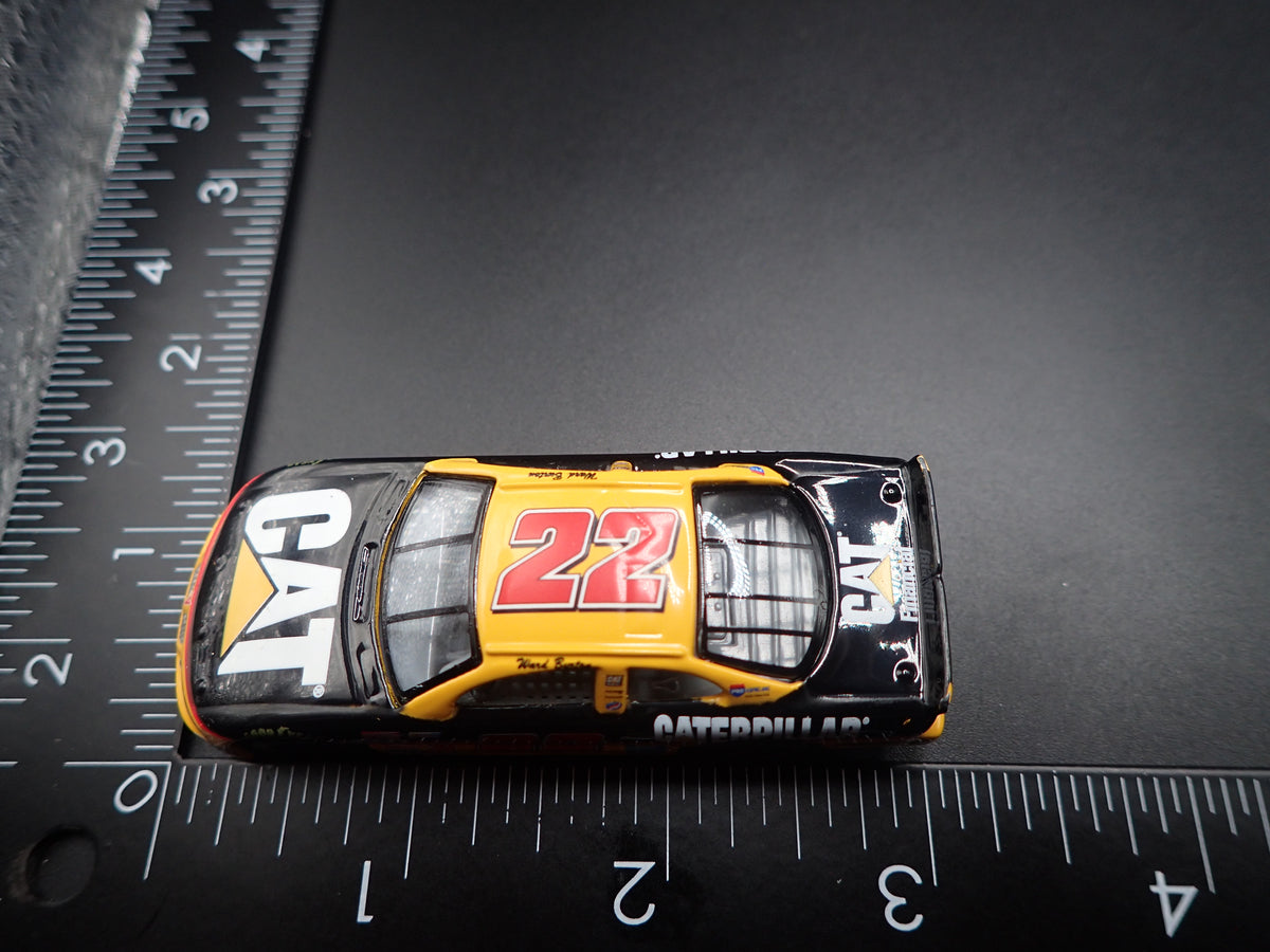 2000 00 PONTIAC GRAND PRIX 22 WARD BURTON CAT NASCAR 1:64 DIECAST MODEL CAR