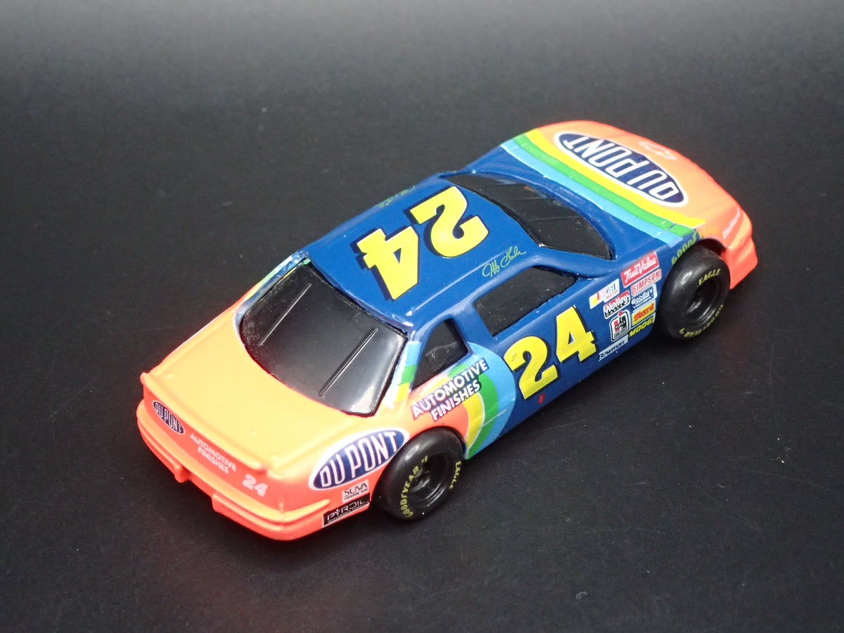 1994 94 CHEVY CHEVROLET LUMINA 24 JEFF GORDON NASCAR 1:64 SCALE DIECAST CAR