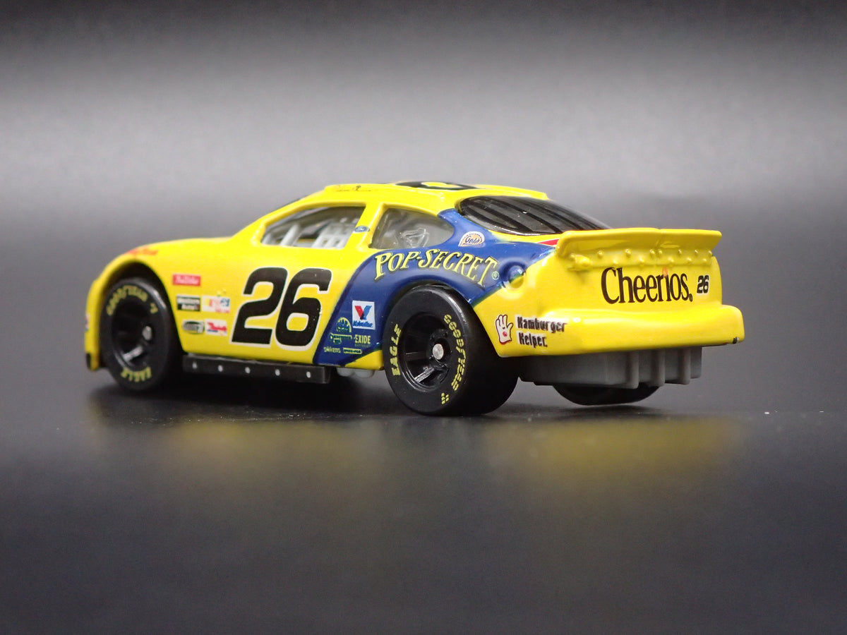 1999 99 FORD TAURUS 26 JOHNNY BENSON CHEERIOS NASCAR 1/64 SCALE DIECAST CAR