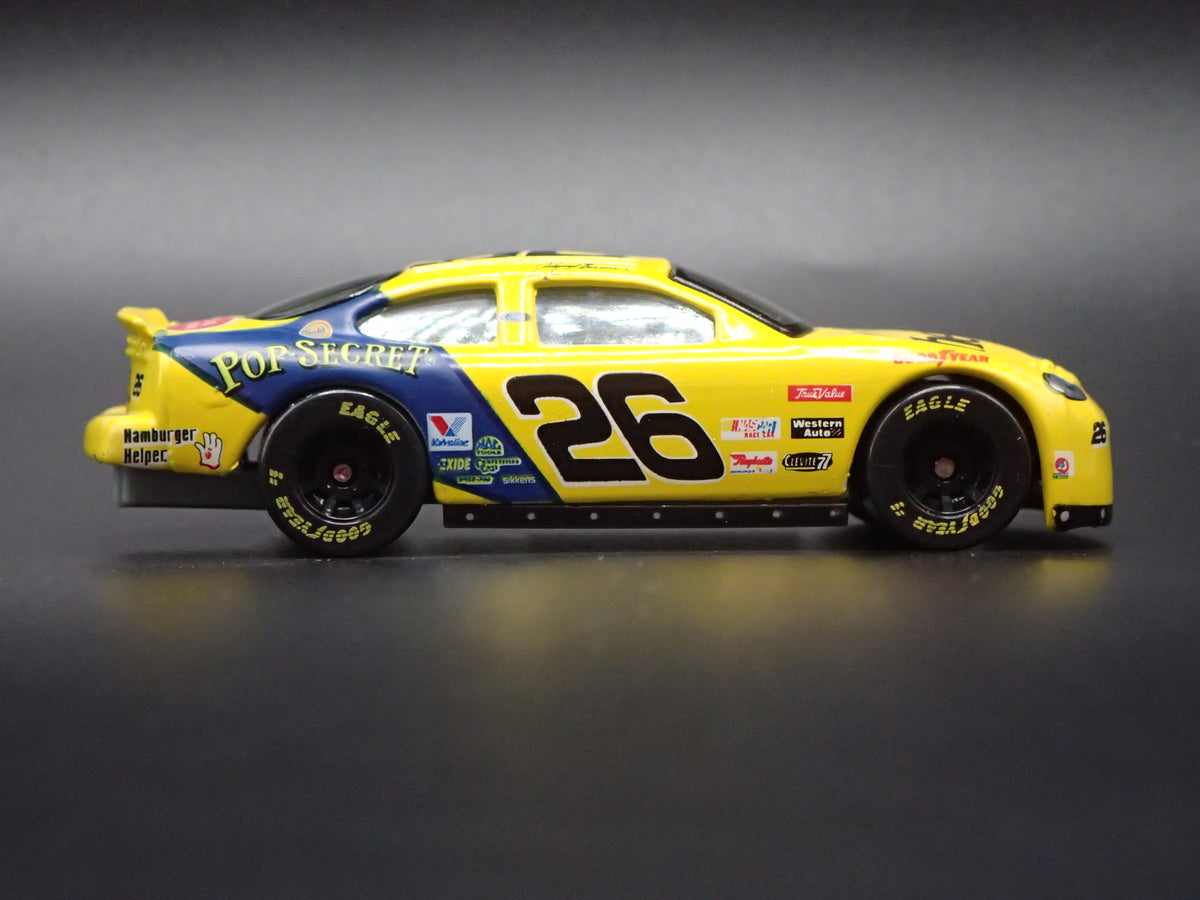 1999 99 FORD TAURUS 26 JOHNNY BENSON CHEERIOS NASCAR 1/64 SCALE DIECAST CAR
