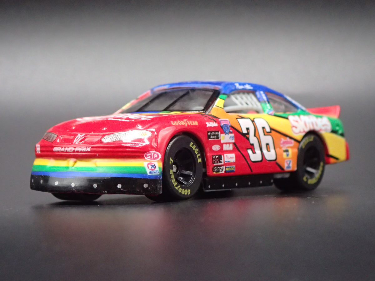 1998 98 PONTIAC GRAND PRIX 36 ERNIE IRVAN SKITTLES NASCAR 1:64 SCALE DIECAST CAR