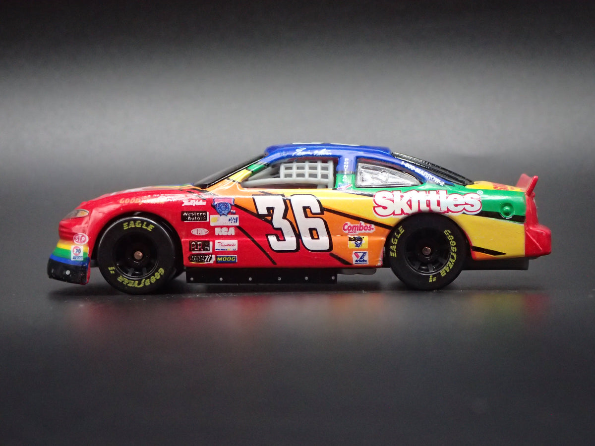 1998 98 PONTIAC GRAND PRIX 36 ERNIE IRVAN SKITTLES NASCAR 1:64 SCALE DIECAST CAR