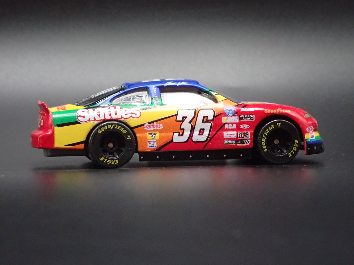 1998 98 PONTIAC GRAND PRIX 36 ERNIE IRVAN SKITTLES NASCAR 1:64 SCALE DIECAST CAR