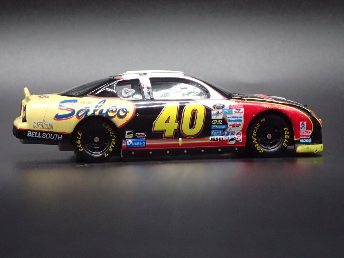 2000 CHEVY CHEVROLET MONTE CARLO 40 STERLING MARLIN NASCAR 1:64 SCALE DIECAST MODEL CAR
