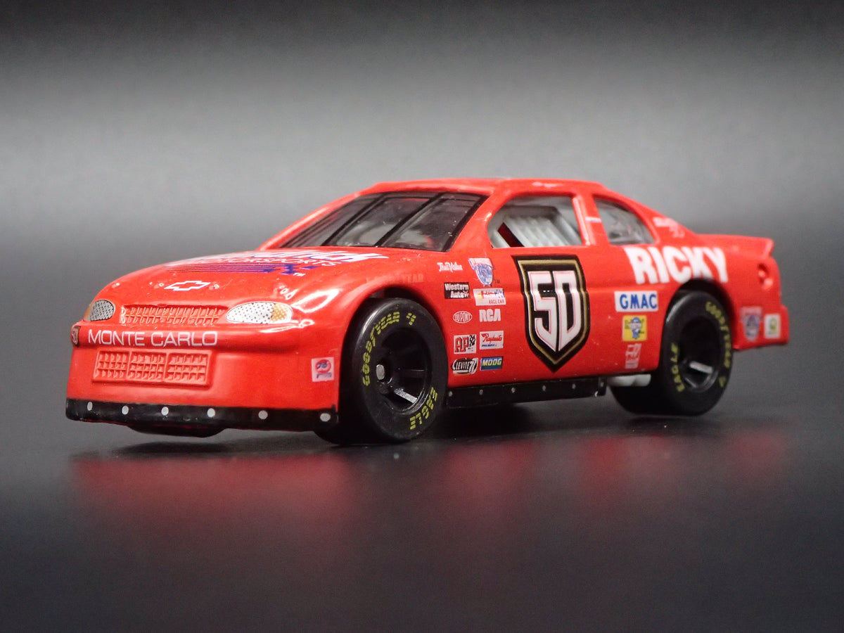1998 98 CHEVY MONTE CARLO 50 RICKY CRAVEN HENDRICK NASCAR 1:64 SCALE DIECAST CAR