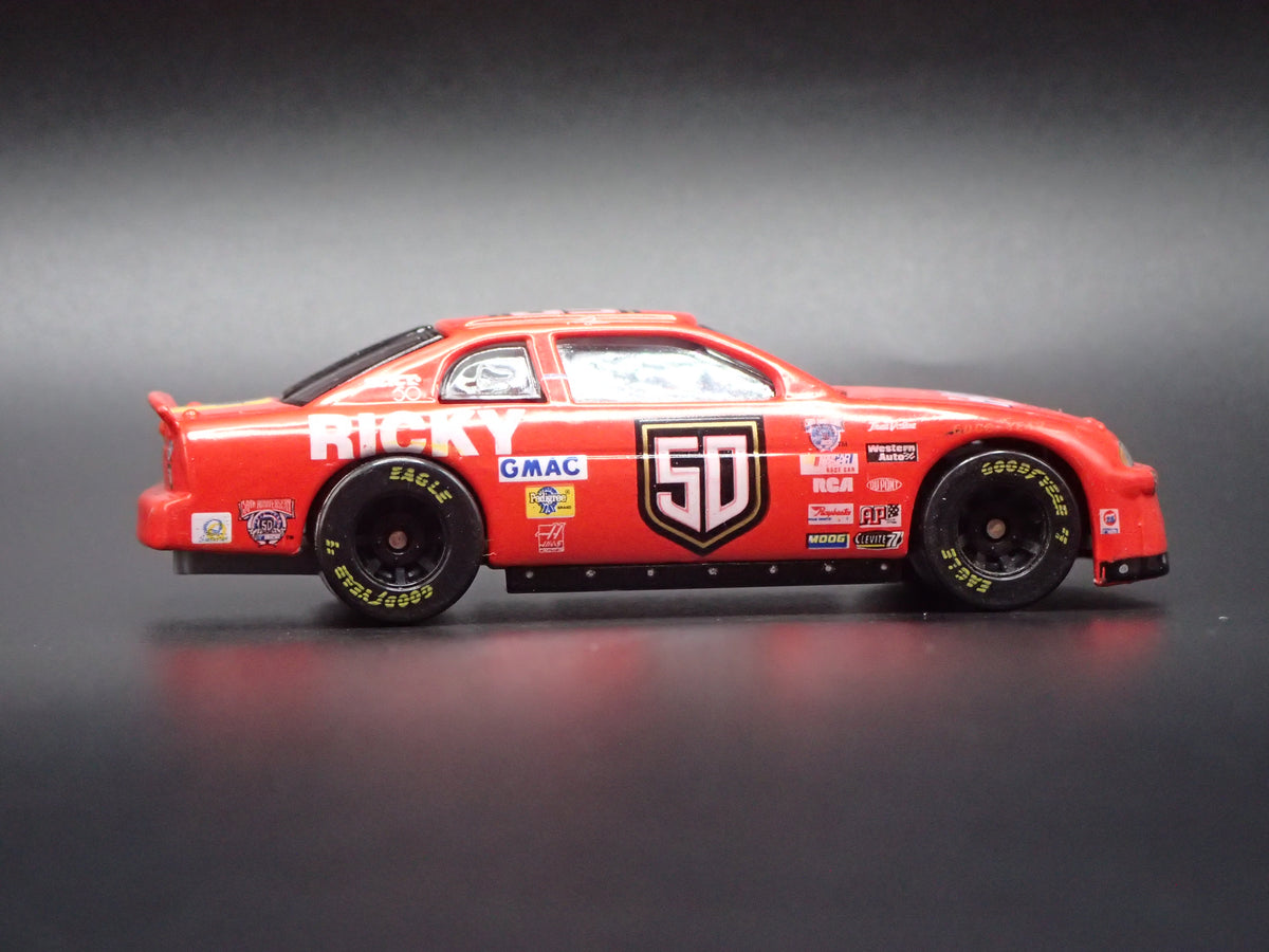 1998 98 CHEVY MONTE CARLO 50 RICKY CRAVEN HENDRICK NASCAR 1:64 SCALE DIECAST CAR
