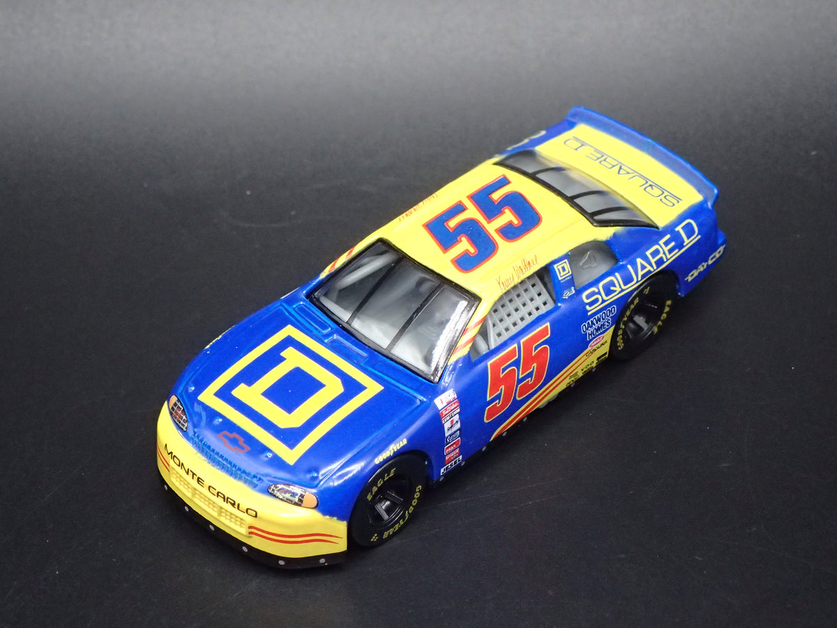 1999 CHEVY CHEVROLET MONTE CARLO 55 KENNY WALLACE NASCAR 1:64 SCALE DIECAST MODEL CAR