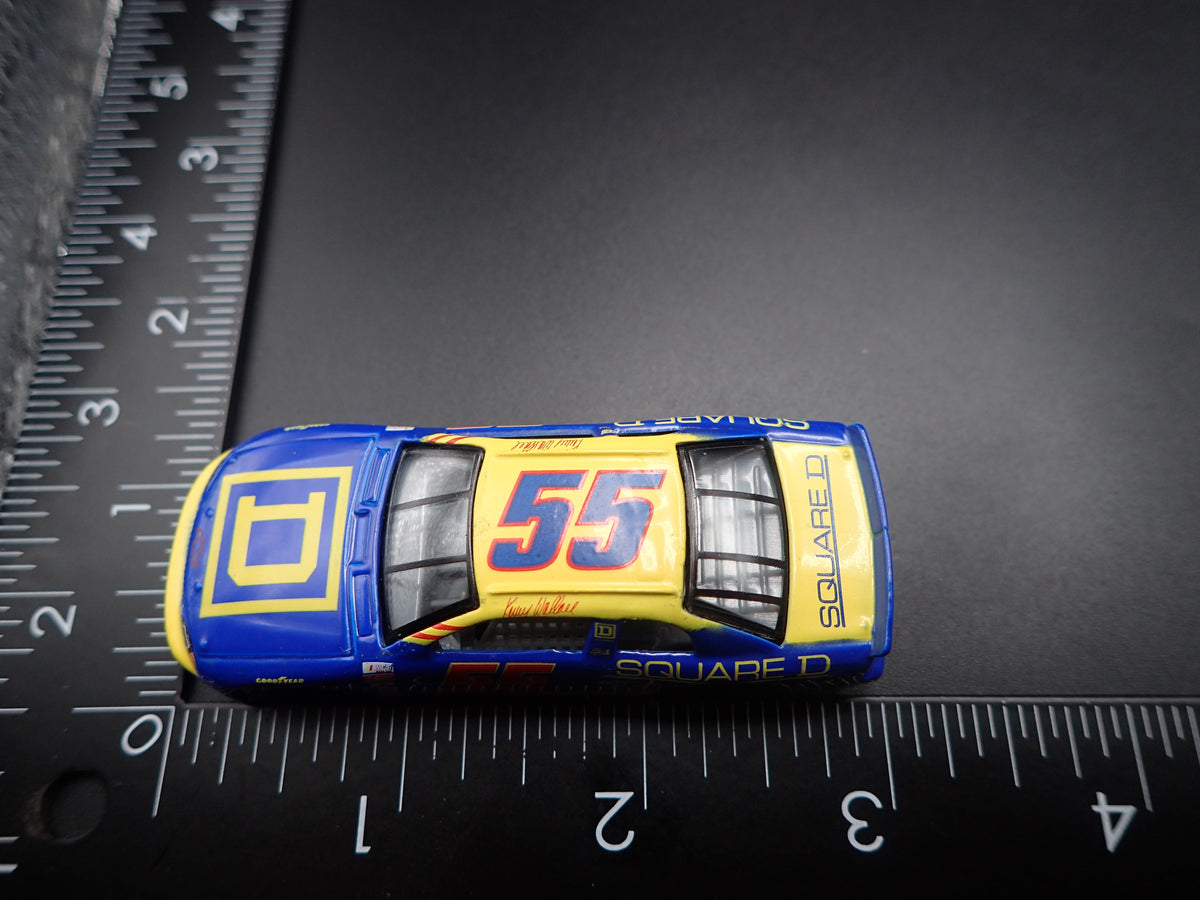 1999 CHEVY CHEVROLET MONTE CARLO 55 KENNY WALLACE NASCAR 1:64 SCALE DIECAST MODEL CAR