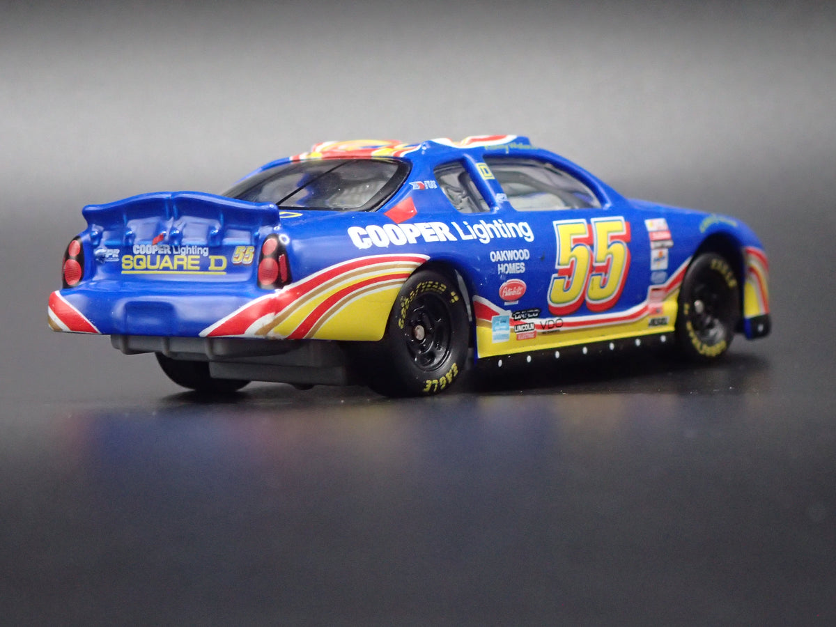 2000 CHEVY CHEVROLET MONTE CARLO 55 KENNY WALLACE NASCAR 1:64 SCALE DIECAST MODEL CAR