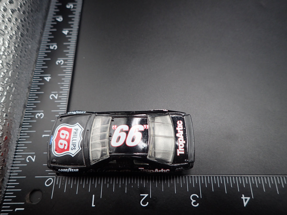 1992 92 FORD THUNDERBIRD 66 CHAD LITTLE PHILLIPS NASCAR 1:64 SCALE DIECAST CAR