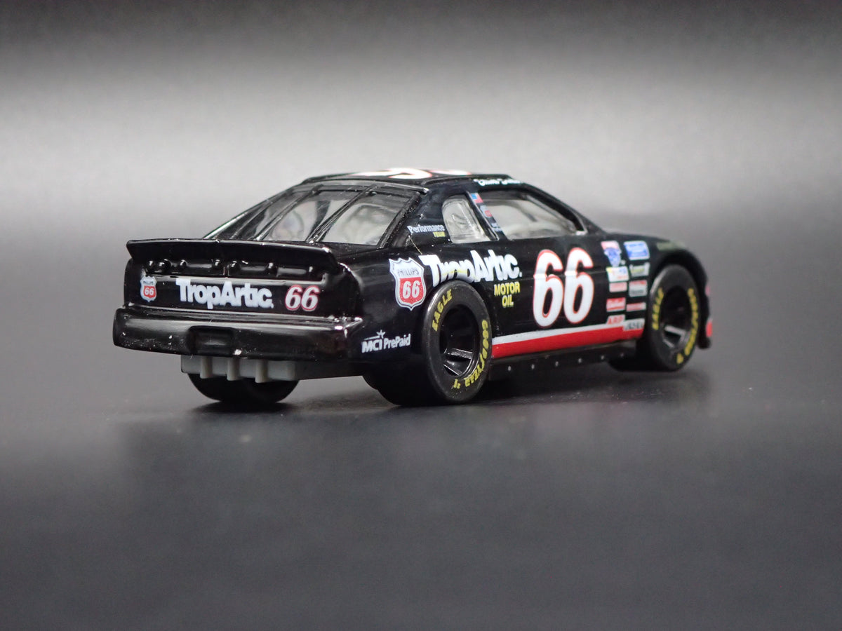 1998 98 CHEVY MONTE CARLO 66 ELLIOT SADLER NASCAR 1:64 SCALE DIECAST MODEL CAR