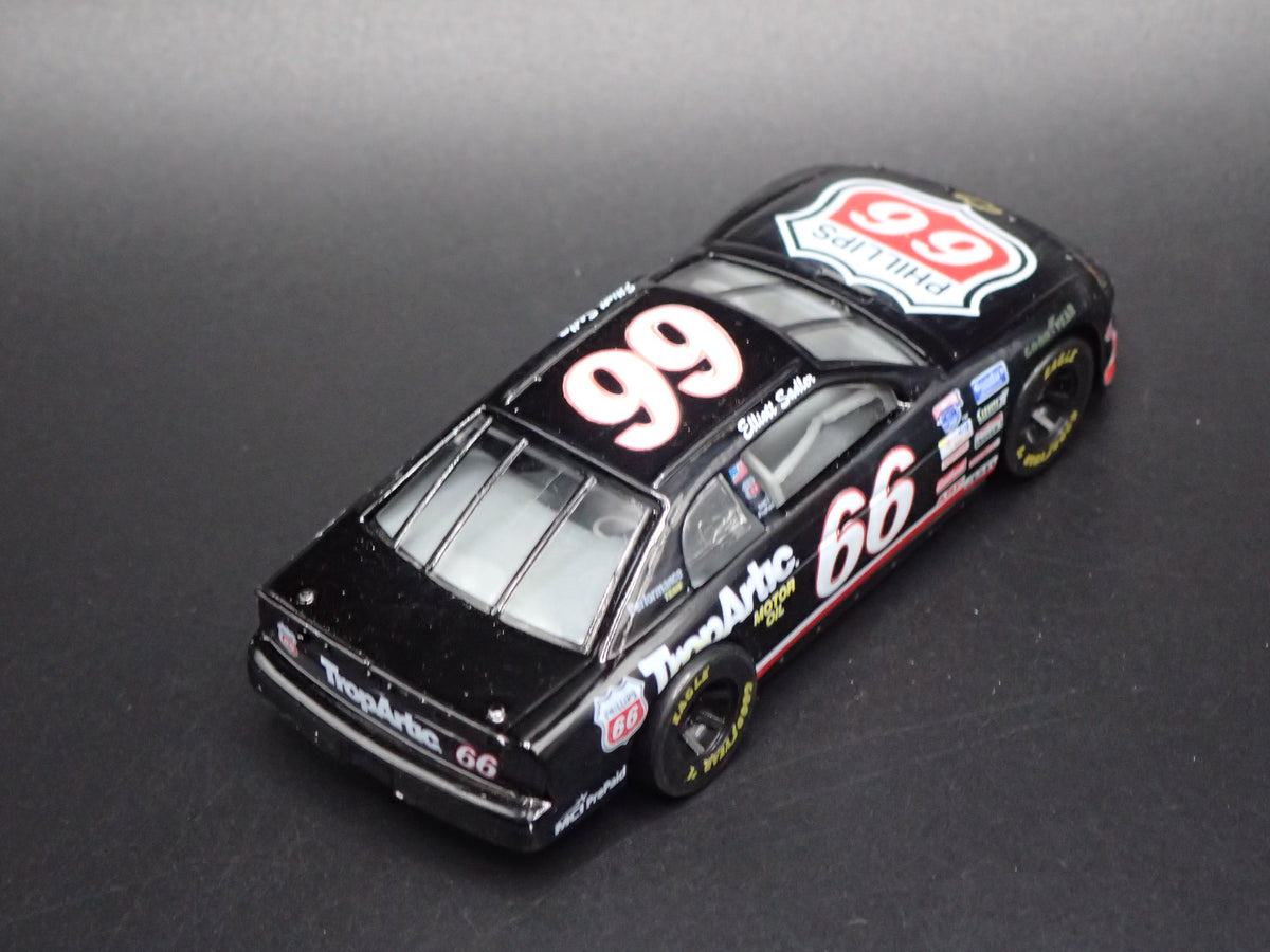 1998 98 CHEVY MONTE CARLO 66 ELLIOT SADLER NASCAR 1:64 SCALE DIECAST MODEL CAR
