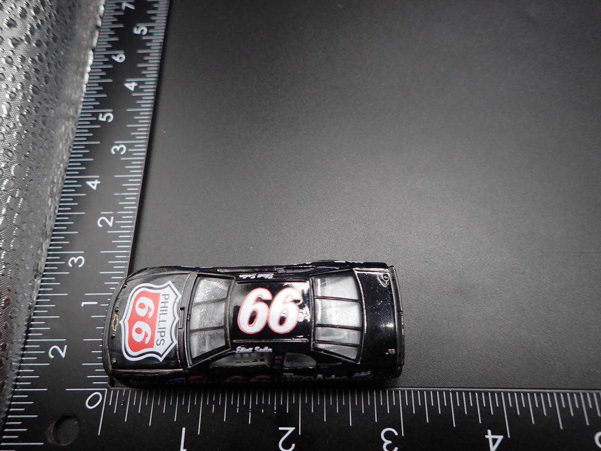 1998 98 CHEVY MONTE CARLO 66 ELLIOT SADLER NASCAR 1:64 SCALE DIECAST MODEL CAR