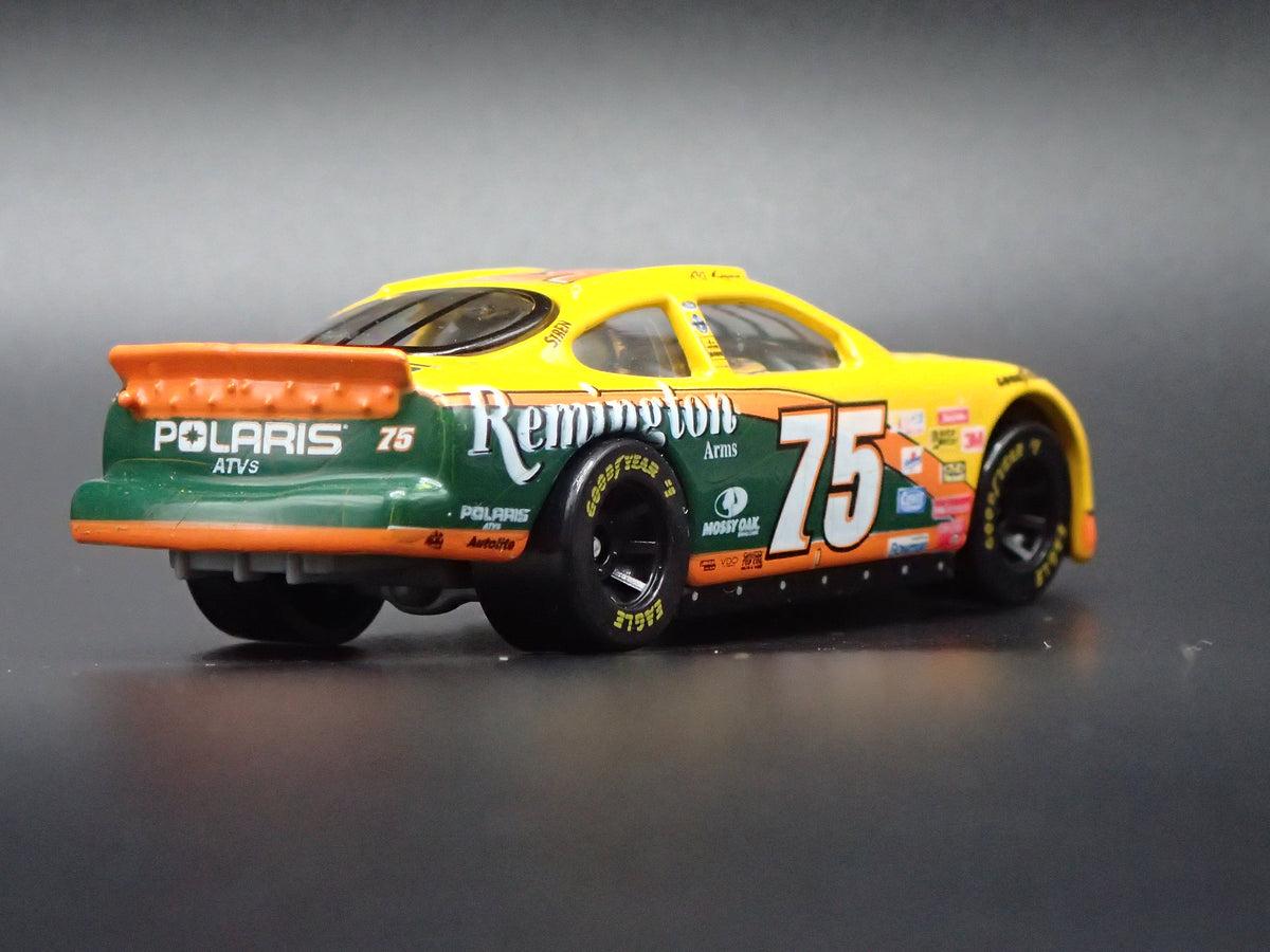 1999 99 FORD TAURUS 75 RICK MAST NASCAR 1:64 SCALE DIORAMA DIECAST MODEL CAR