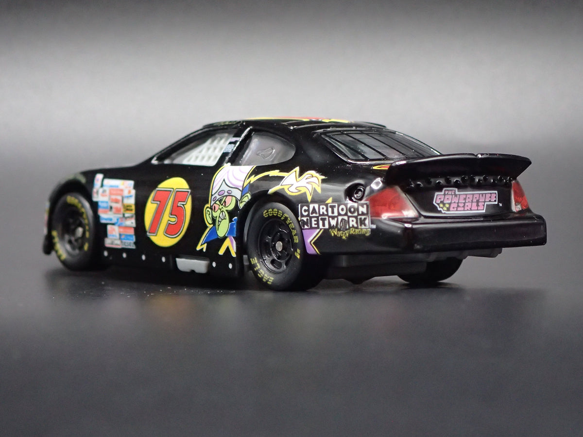 2000 FORD TAURUS 75 WALLY DALLENBACH CARTOON NETWORK NASCAR 1:64 SCALE DIECAST CAR