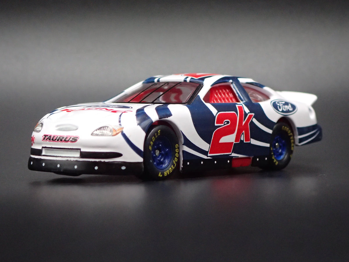 2000 00 FORD TAURUS 2K FORD RACING NASCAR 1:64 SCALE COLLECTIBLE DIECAST CAR