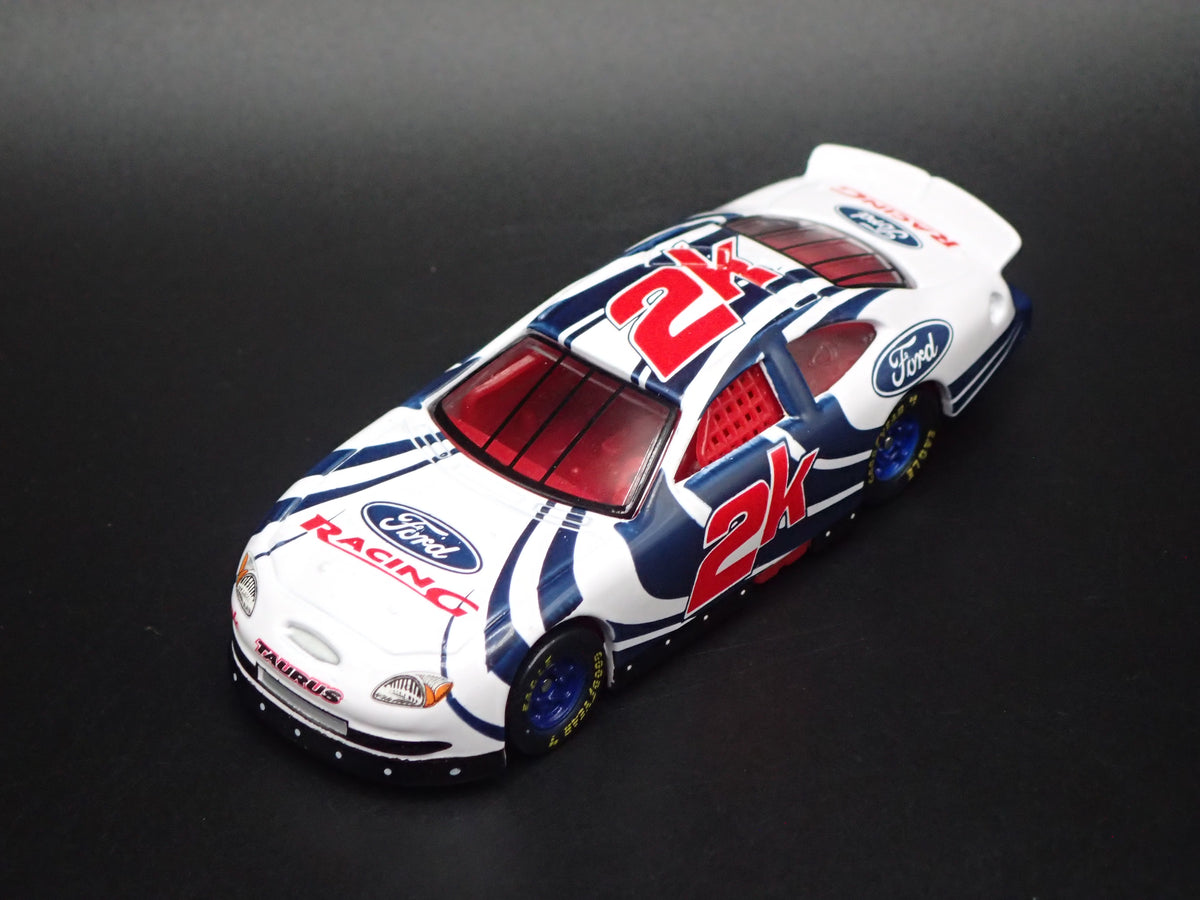 2000 00 FORD TAURUS 2K FORD RACING NASCAR 1:64 SCALE COLLECTIBLE DIECAST CAR