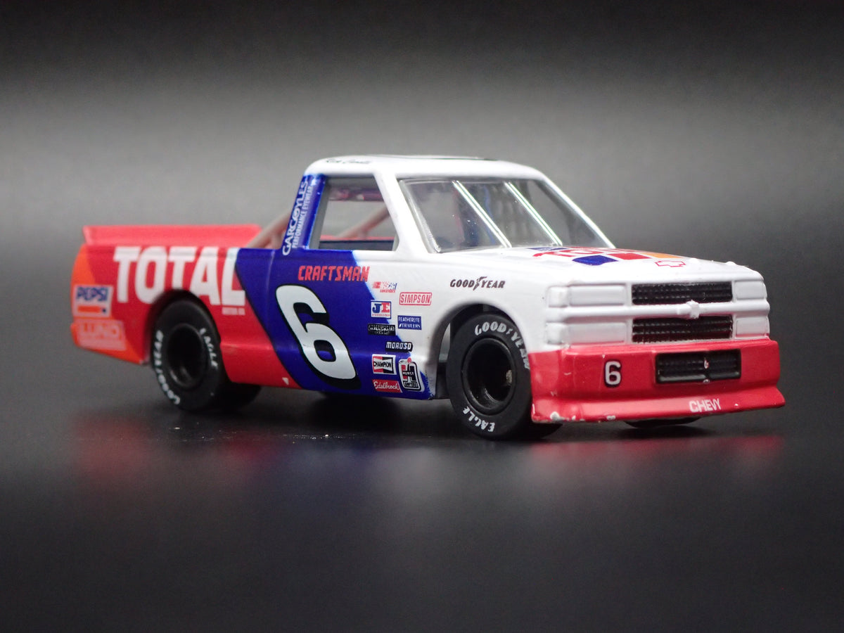 1995 CHEVY SILVERADO #6 RICK CARELLI TOTAL NASCAR TRUCK 1:64 SCALE DIECAST CAR