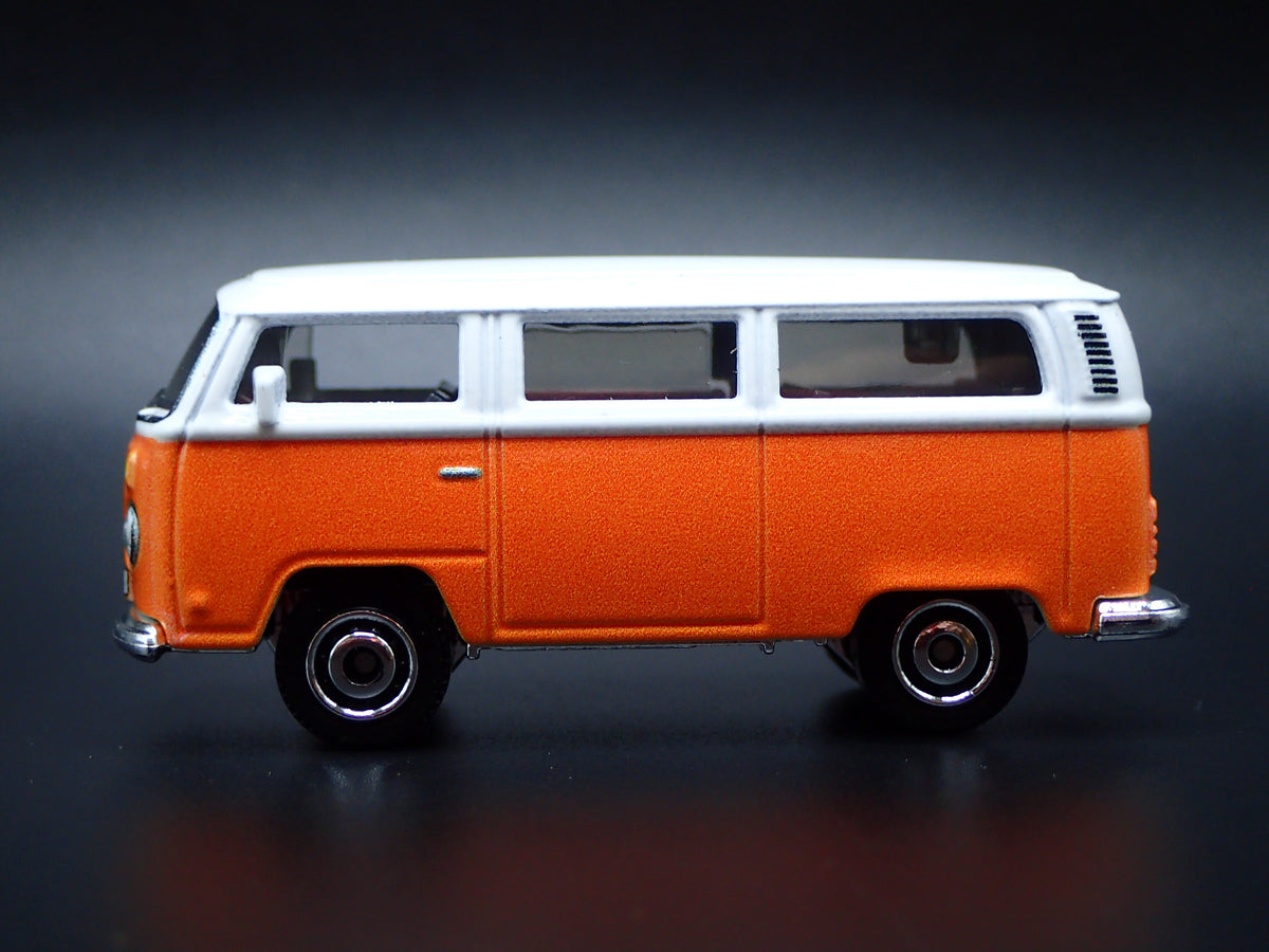 1967-1979 VW VOLKSWAGEN TYPE 2 T2 BUS 1/64 SCALE COLLECTIBLE DIECAST MODEL CAR