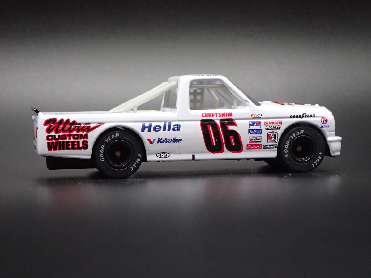 1995 95 FORD F150 06 MIKE BLISS ULTRA WHEELS NASCAR TRUCK 1:64 DIECAST CAR