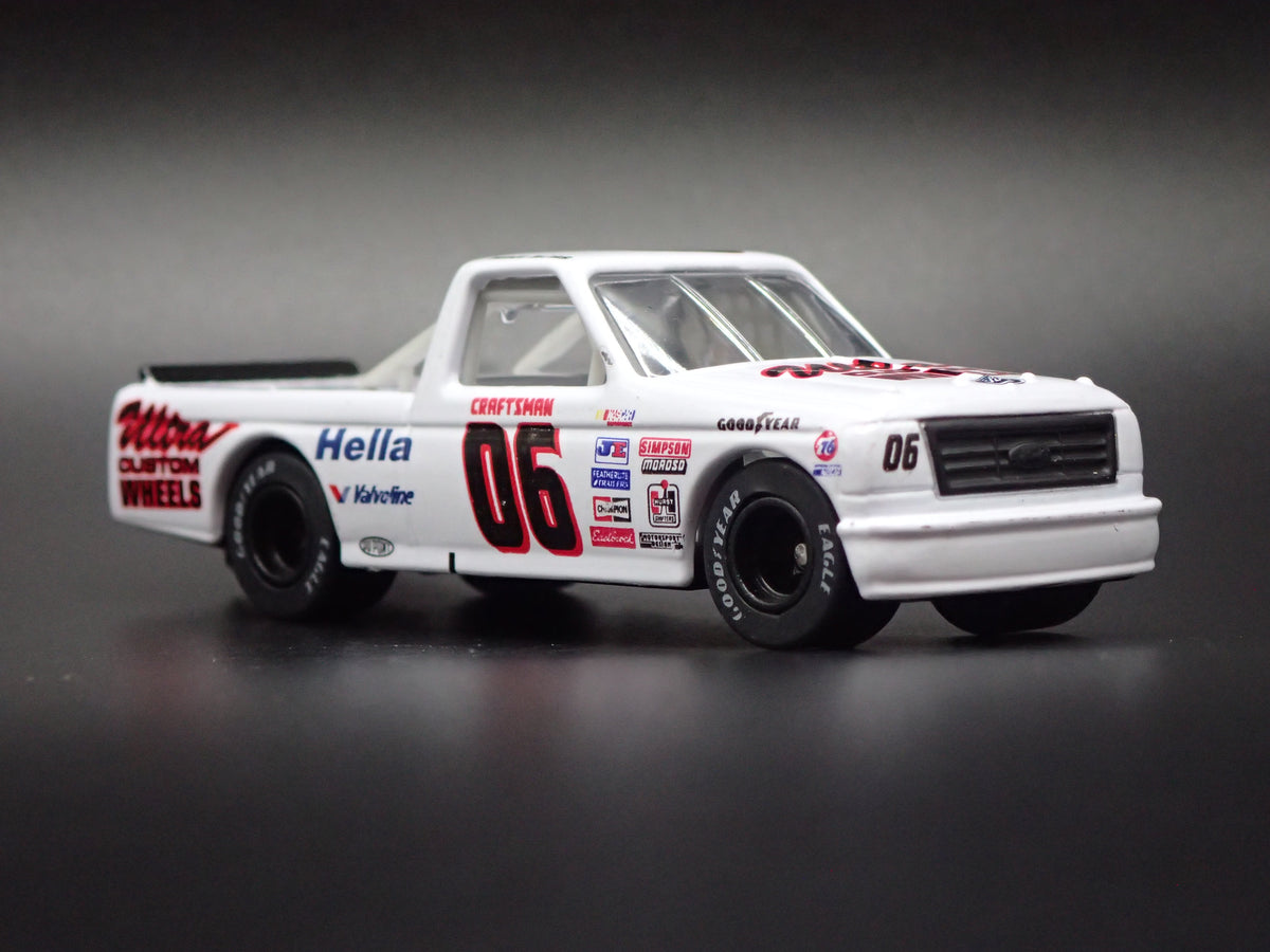 1995 95 FORD F150 06 MIKE BLISS ULTRA WHEELS NASCAR TRUCK 1:64 DIECAST CAR