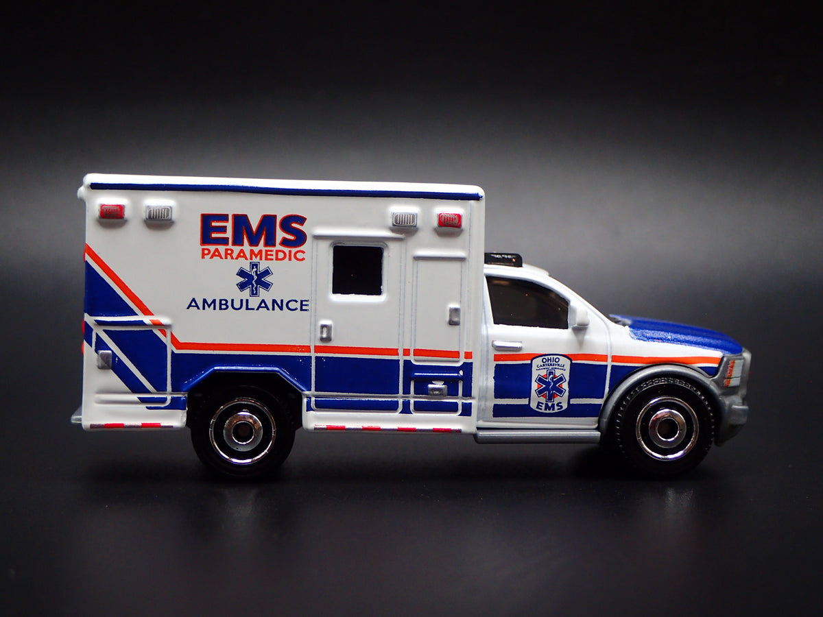 2019 19 RAM AMBULANCE EMS PARAMEDIC 1/64 MB SCALE DIORAMA DIECAST MODEL CAR