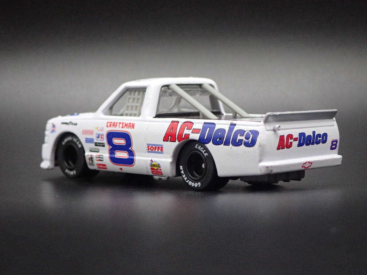 1995 CHEVY SILVERADO #8 CRAIG HUARTSON AC DELCO NASCAR TRUCK 1:64 SCALE DIECAST CAR