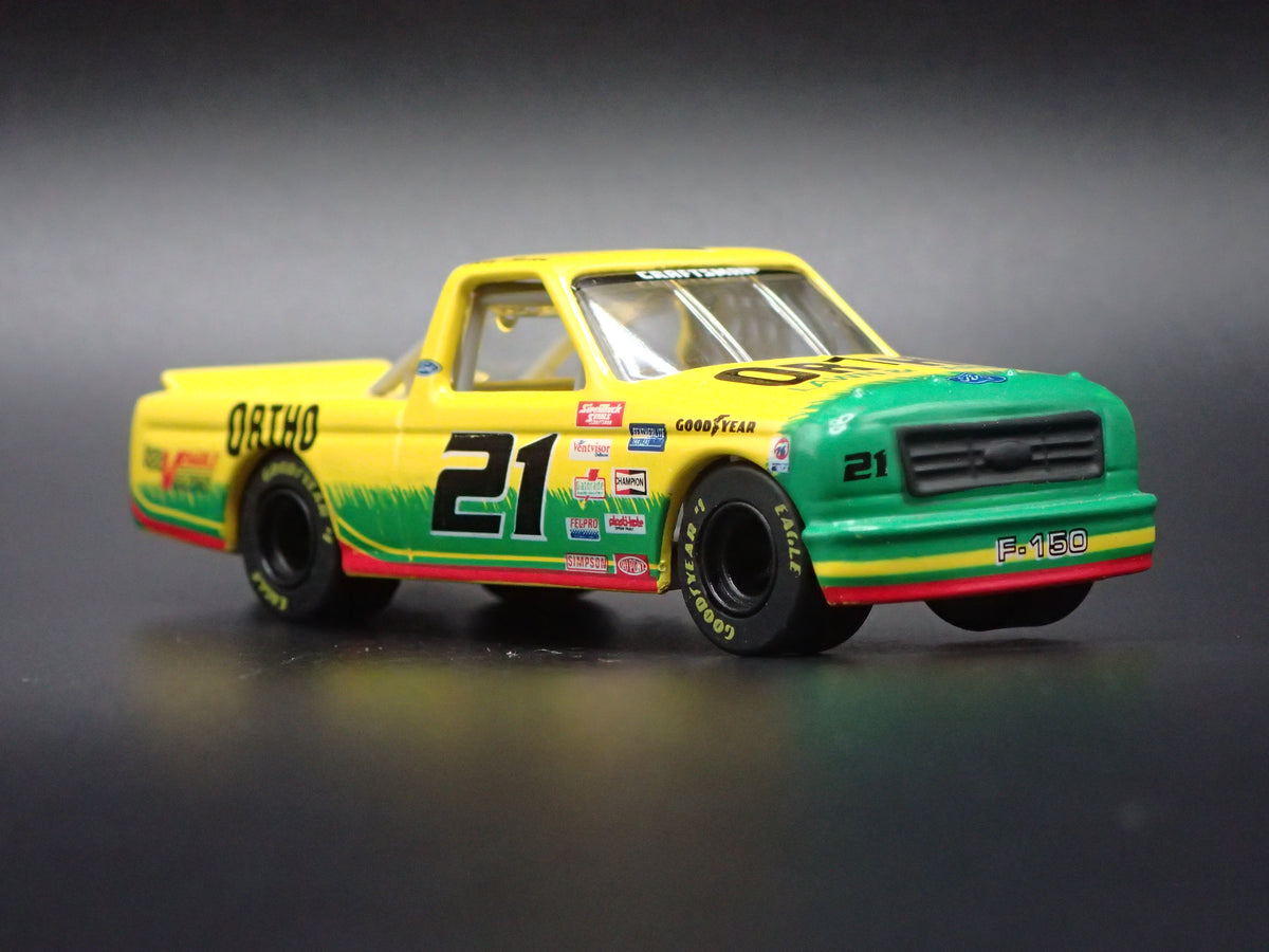 1995 95 CHEVY SILVERADO #21 ORTHO NASCAR TRUCK 1:64 SCALE DIECAST CAR