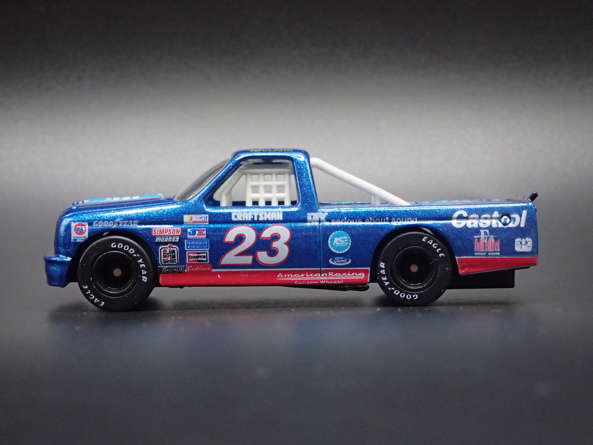1995 95 FORD F150 #23 TJ CLARK ASE NASCAR TRUCK 1:64 SCALE DIORAMA DIECAST CAR