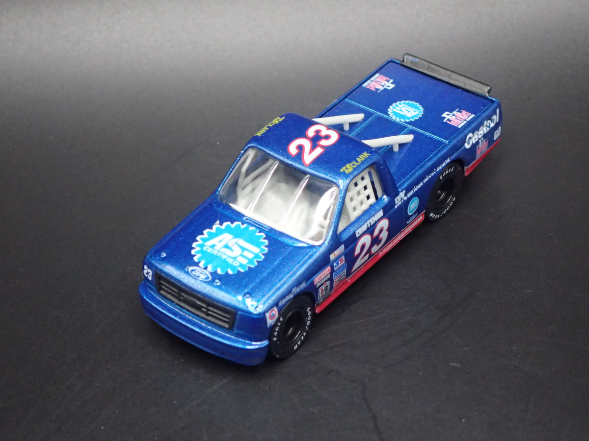 1995 95 FORD F150 #23 TJ CLARK ASE NASCAR TRUCK 1:64 SCALE DIORAMA DIECAST CAR