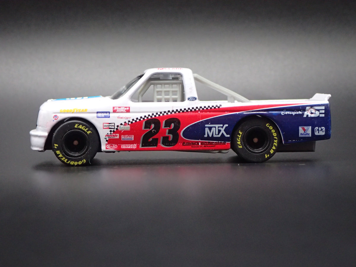 1995 95 FORD F150 #23 TJ CLARK ASE NASCAR TRUCK 1:64 SCALE DIORAMA DIECAST CAR