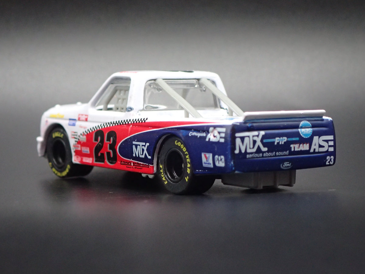 1995 95 FORD F150 #23 TJ CLARK ASE NASCAR TRUCK 1:64 SCALE DIORAMA DIECAST CAR