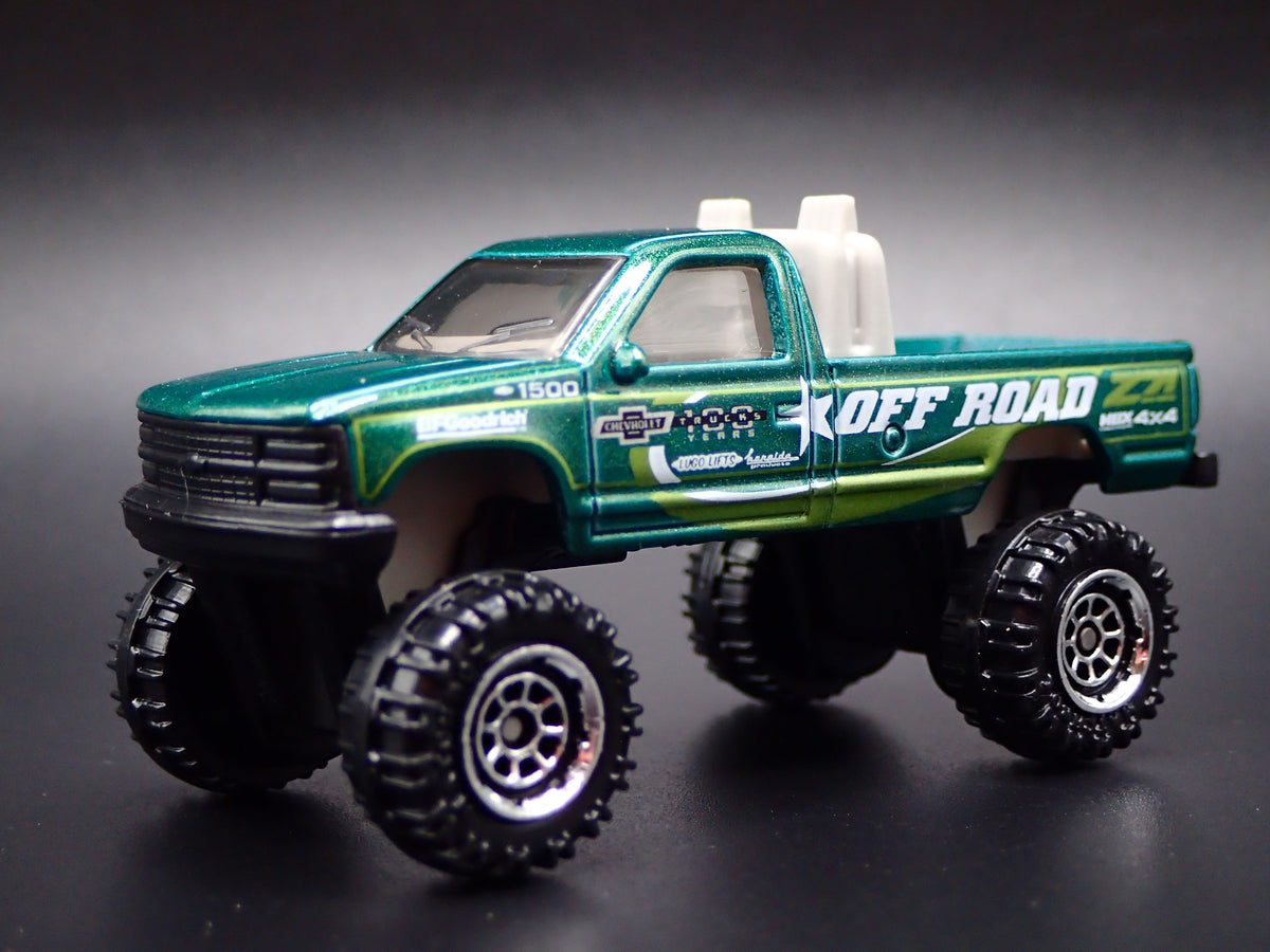 1988-1998 CHEVY CHEVROLET K1500 4X4 PICKUP TRUCK 1:70 SCALE DIECAST MODEL CAR