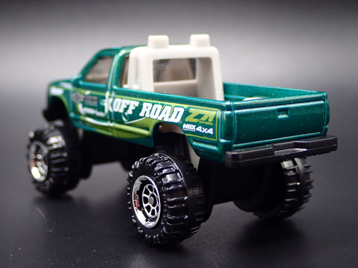 1988-1998 CHEVY CHEVROLET K1500 4X4 PICKUP TRUCK 1:70 SCALE DIECAST MODEL CAR