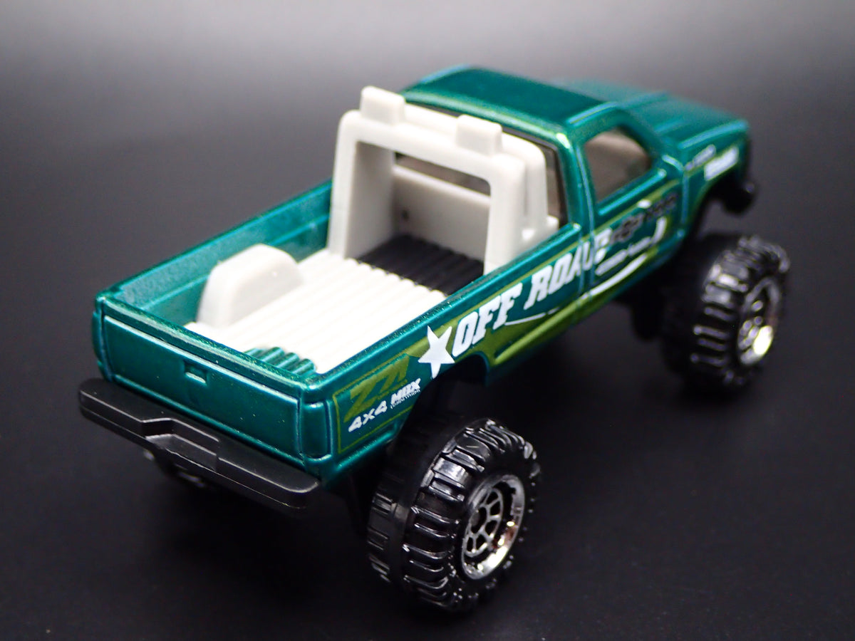1988-1998 CHEVY CHEVROLET K1500 4X4 PICKUP TRUCK 1:70 SCALE DIECAST MODEL CAR