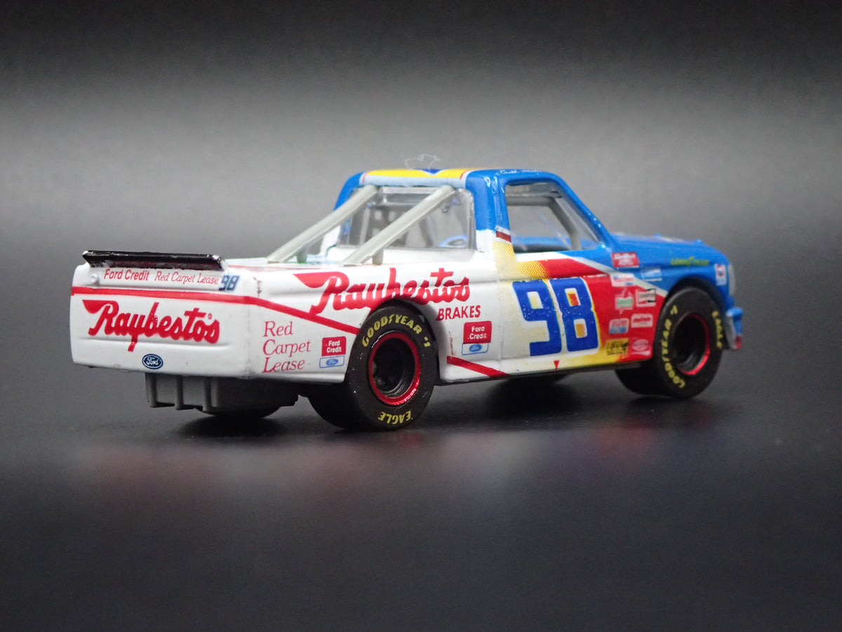 1995 95 FORD F150 #98 BUTCH MILLER NASCAR TRUCK 1:64 SCALE DIORAMA DIECAST CAR