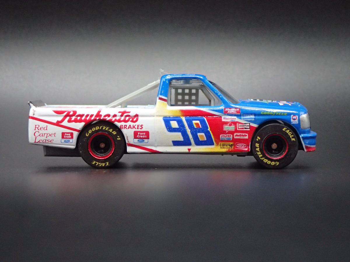 1995 95 FORD F150 #98 BUTCH MILLER NASCAR TRUCK 1:64 SCALE DIORAMA DIECAST CAR
