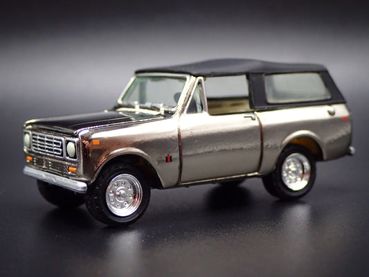 1979 79 INTERNATIONAL SCOUT II 4X4 CHROME 1:64 SCALE DIORAMA DIECAST MODEL CAR-Burning Rubber Toy Company