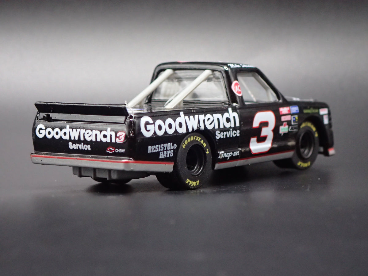 1995 CHEVY SILVERADO #3 MIKE SKINNER GOODWRENCH NASCAR TRUCK 1:64 DIECAST CAR